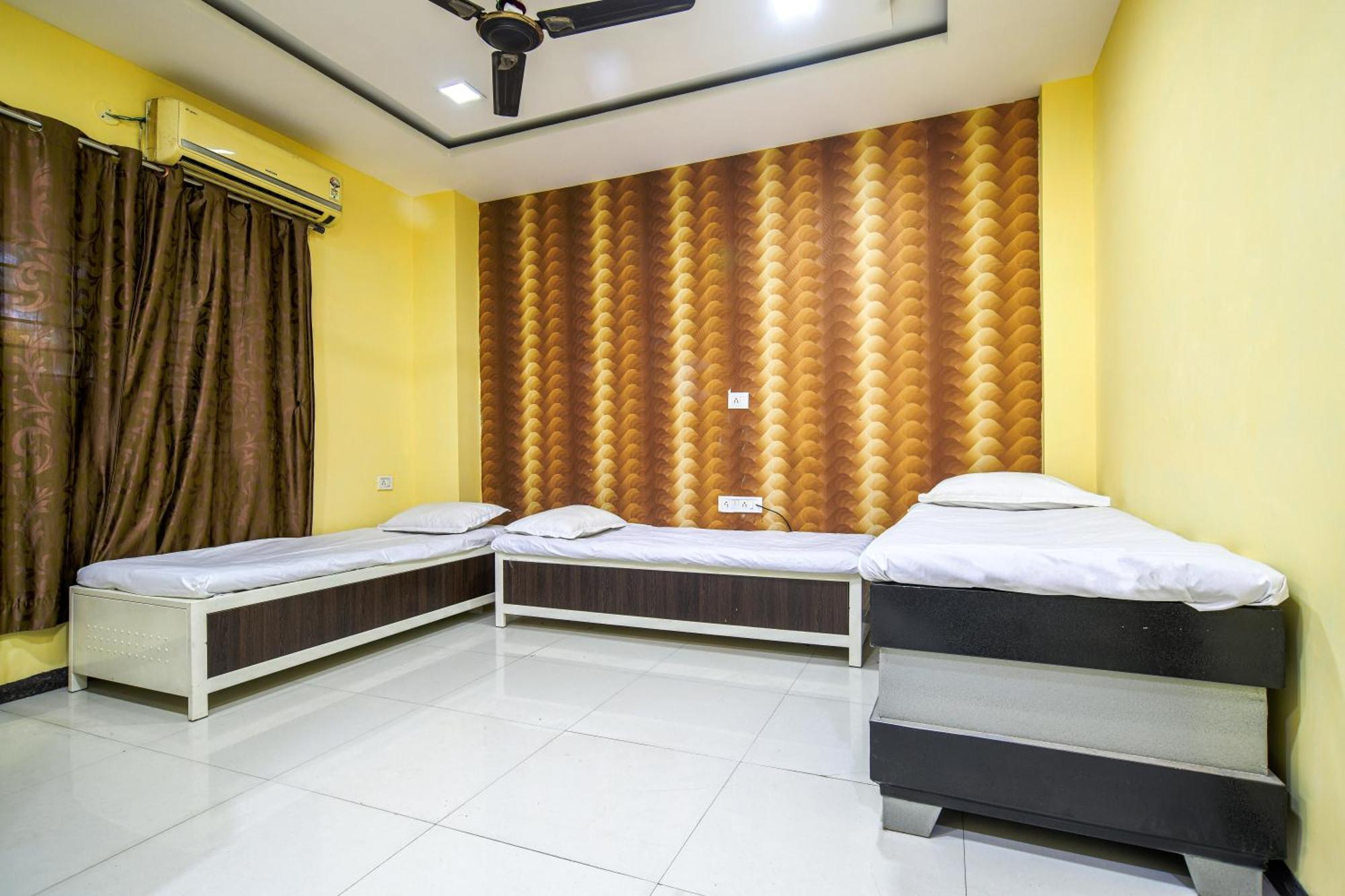 Aarav 94 Hotel 4*